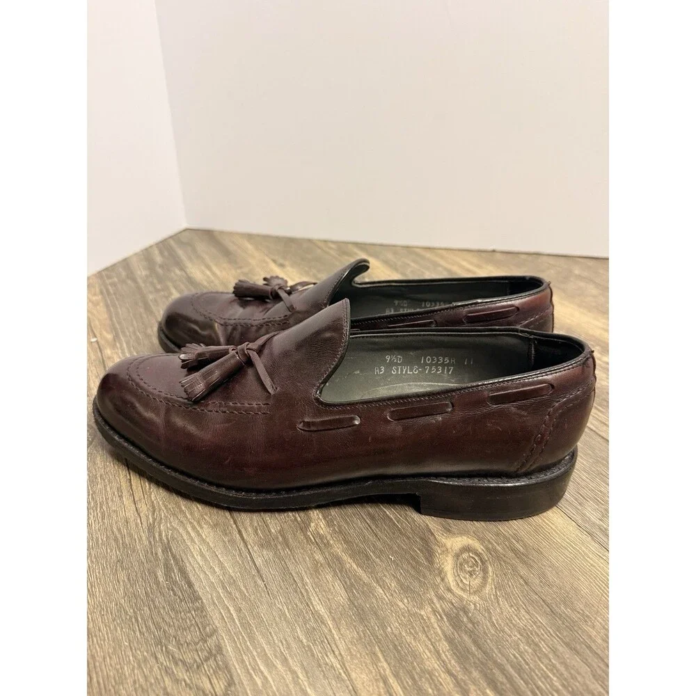 Vintage FootJoy Classics 9.5 D Burgundy Leather Tassel Loafers USA Old Money